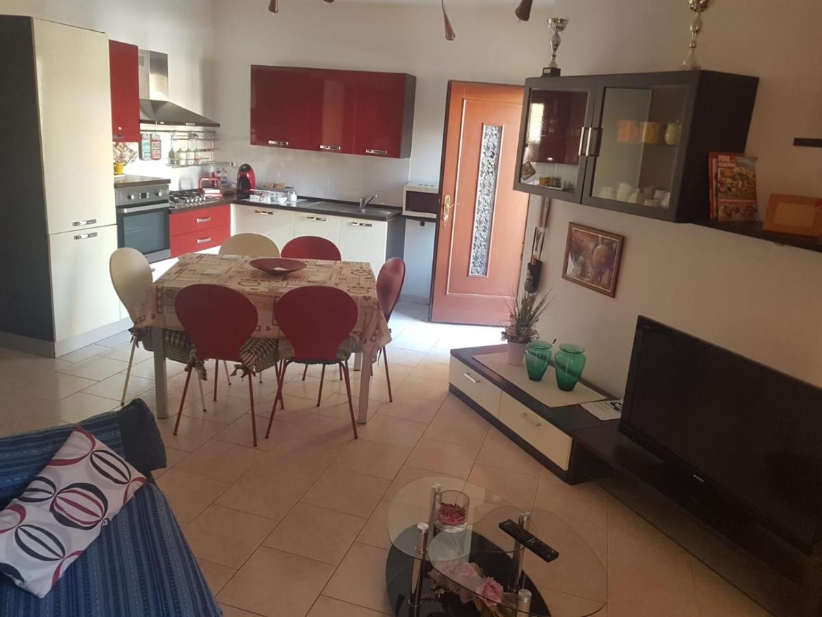 Appartamento Alma House Porto Torres Esterno foto