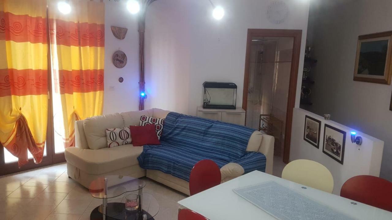 Appartamento Alma House Porto Torres Esterno foto